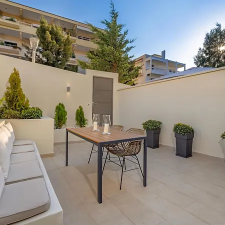 Natural Harmony ,luxury Oasis & Hot Tub Daire Rhodes City