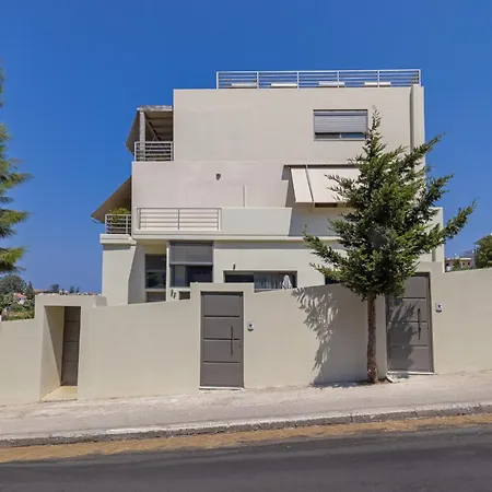 Natural Harmony ,luxury Oasis & Hot Tub Appartement Rhodes City